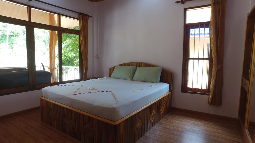 Bor Hin Resort Baan Tai Exterior foto