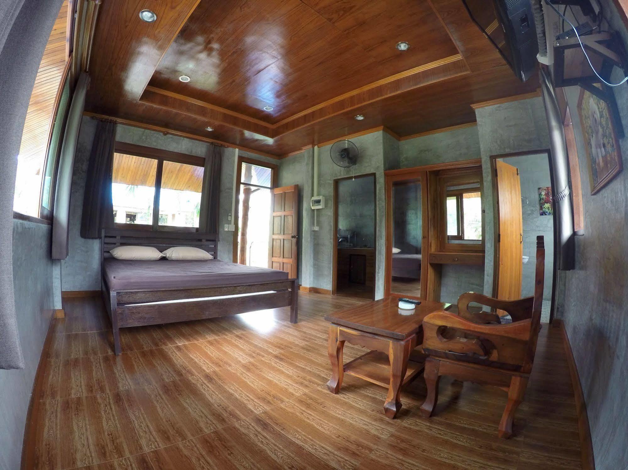 Bor Hin Resort Baan Tai Exterior foto