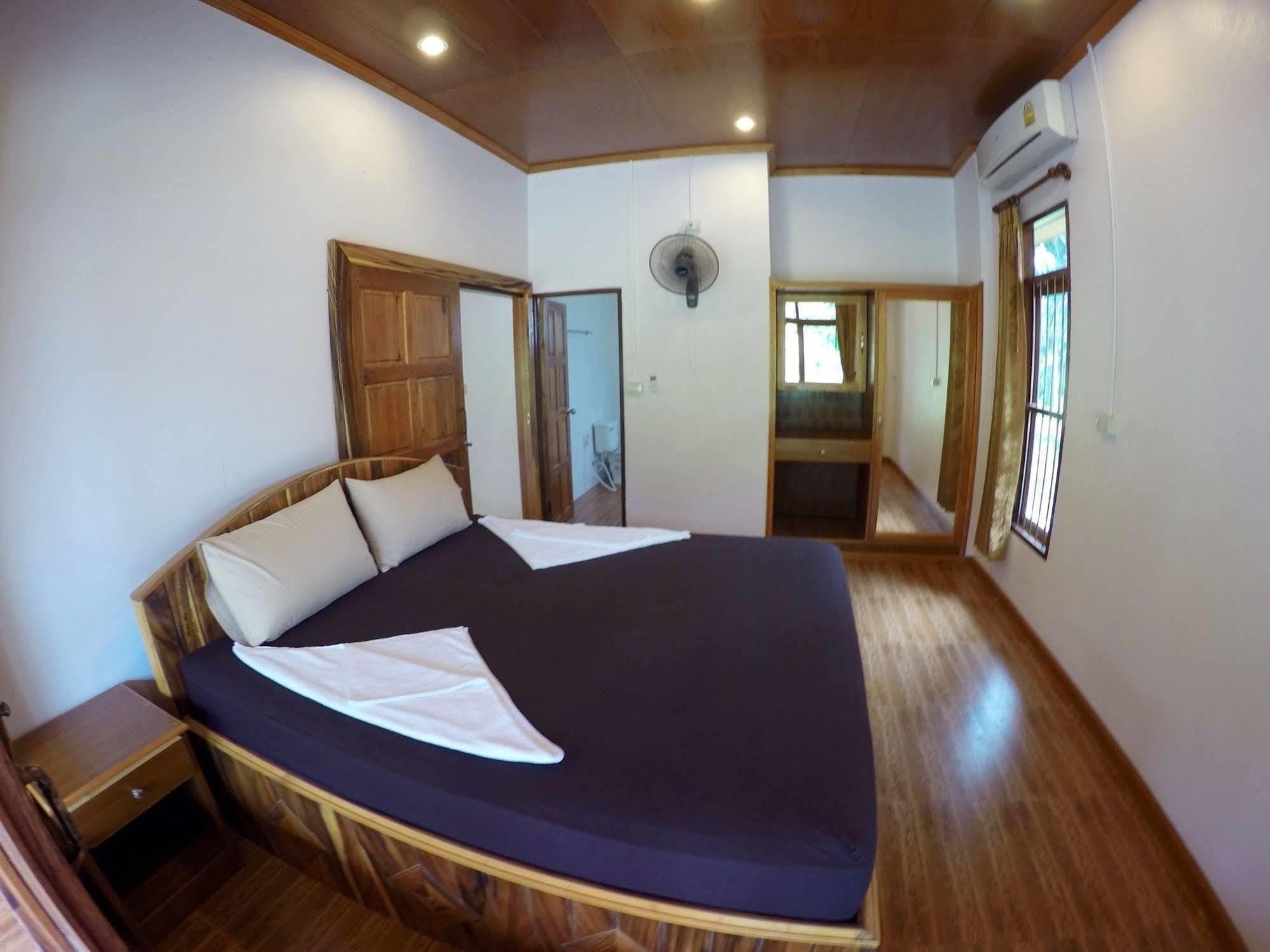 Bor Hin Resort Baan Tai Exterior foto