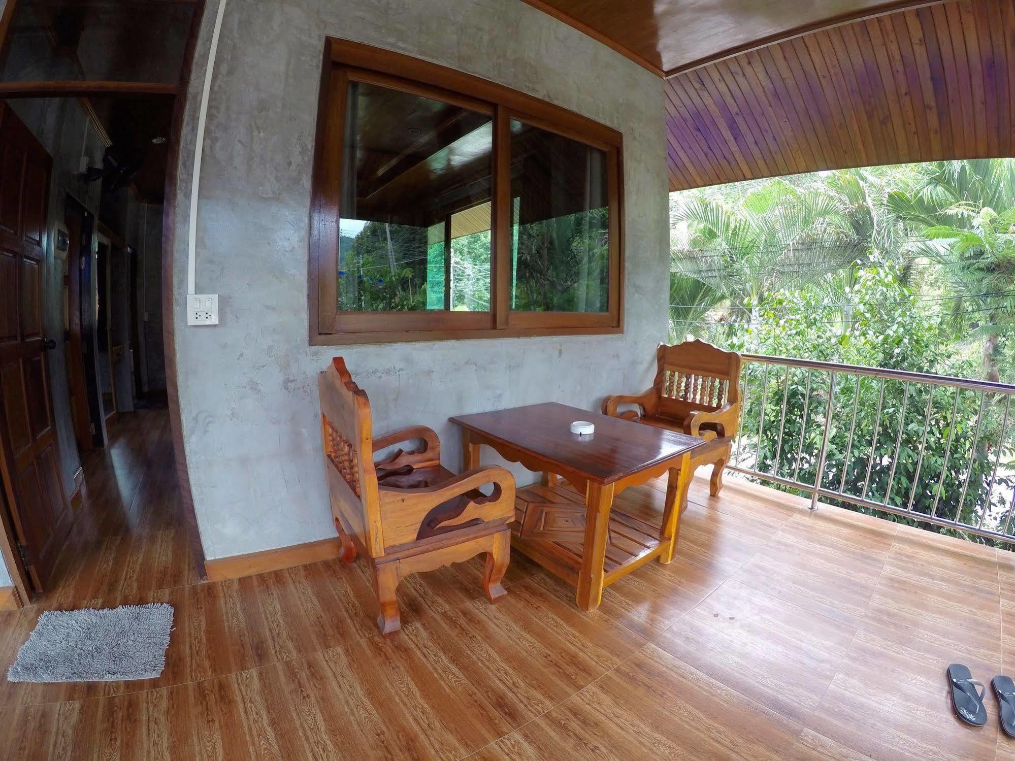 Bor Hin Resort Baan Tai Exterior foto